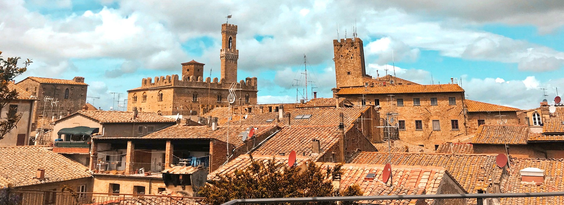 Vespa tour from Pisa to Volterra